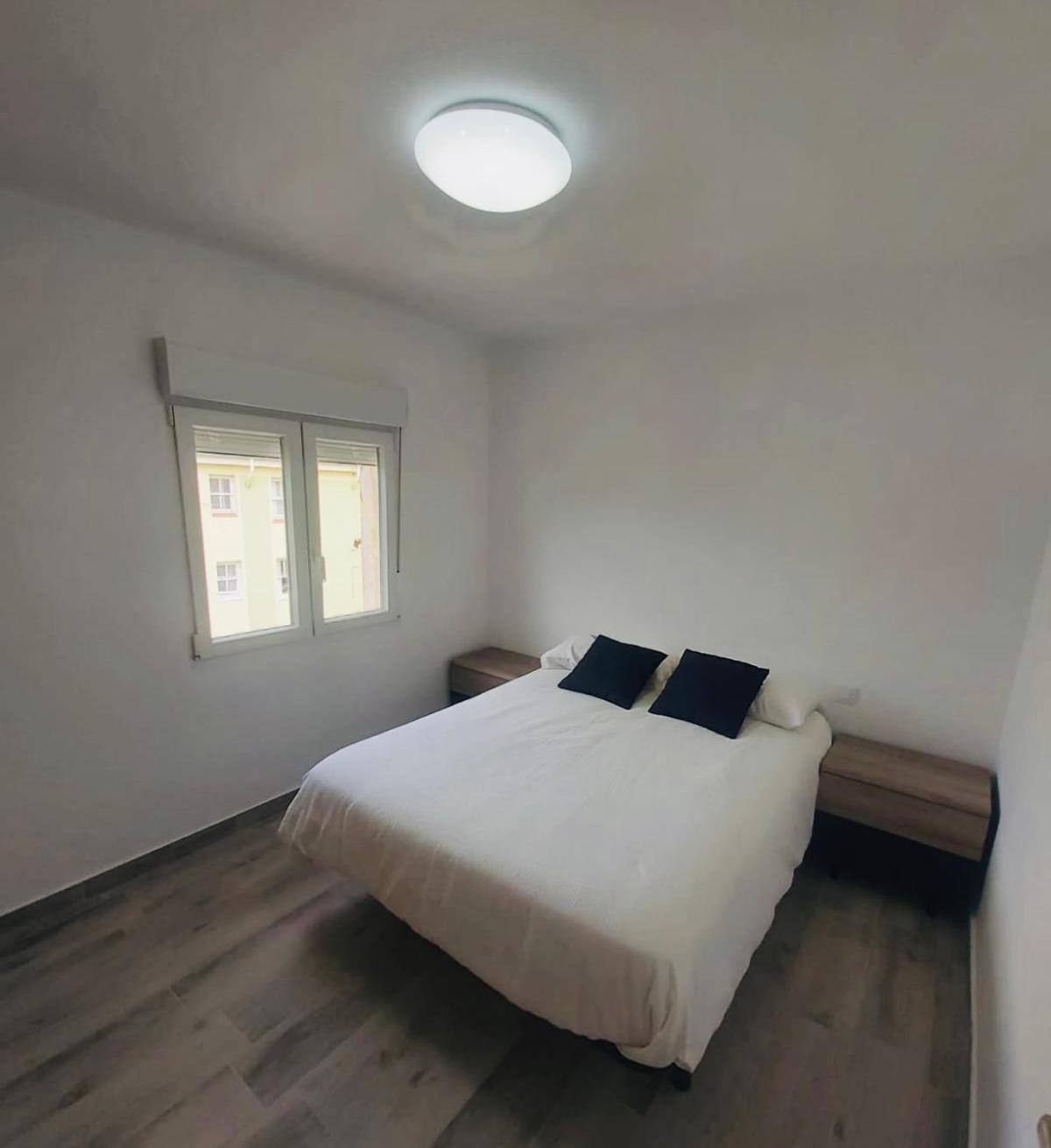 Descubre Cantabria! Piso Con 3 Habitaciones, Con Capacidad Hasta 5 Personas! Entero! *